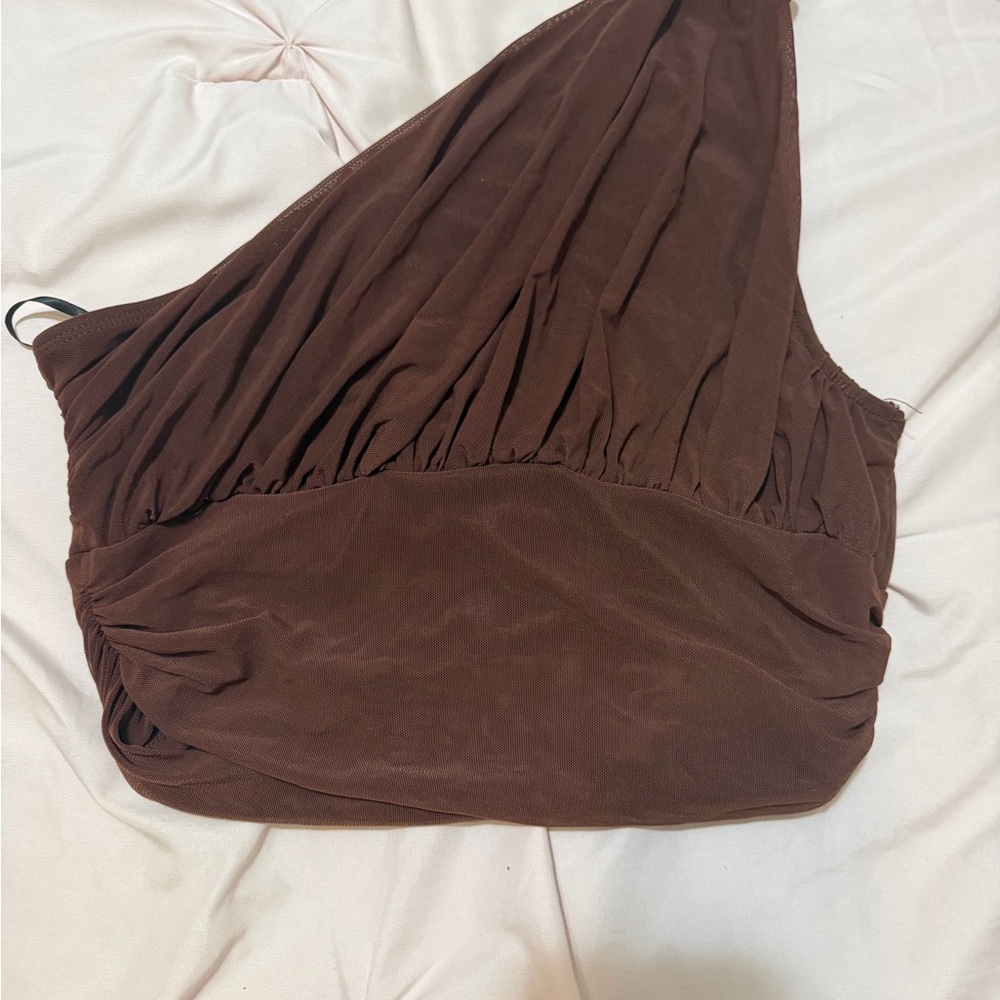 SHEIN Brown One-Shoulder top